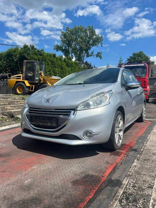 Peugeot 208 1.6 THP skrzynia BVM6 kolor EZR części