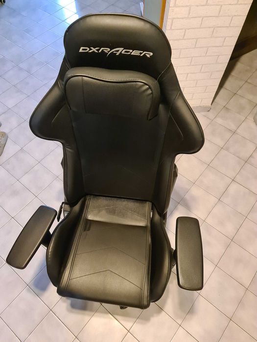 Fotel obrotowy DX Racer Formula Czarna Skóra