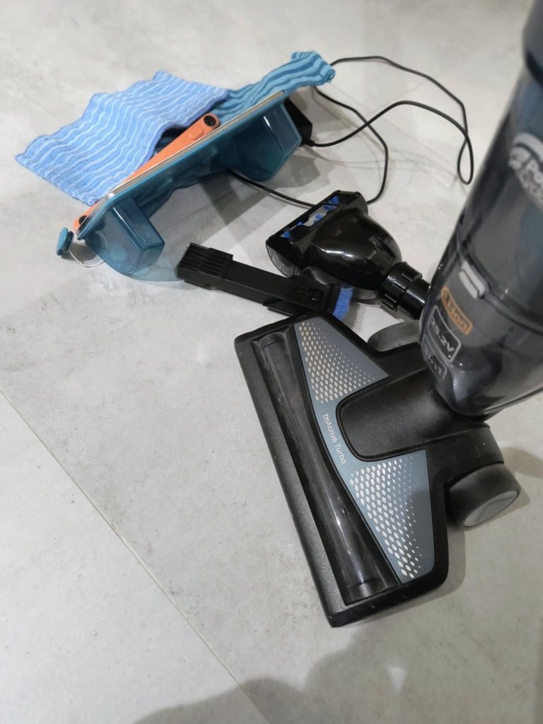Odkurzacz bezprzewodowy (akumulatorowy) PHILIPS PowerPro Aqua  3 w 1