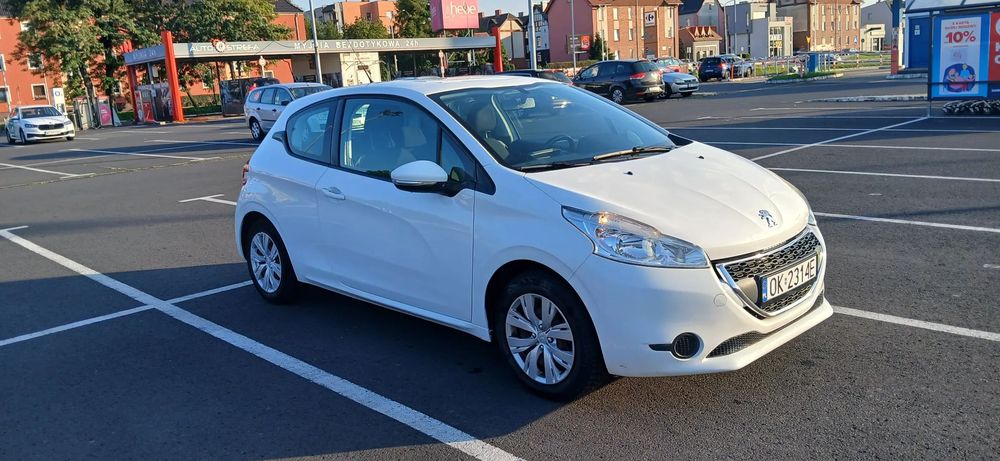 Peugeot 208 Peugeot 208 2014rok 1.0 benzyna