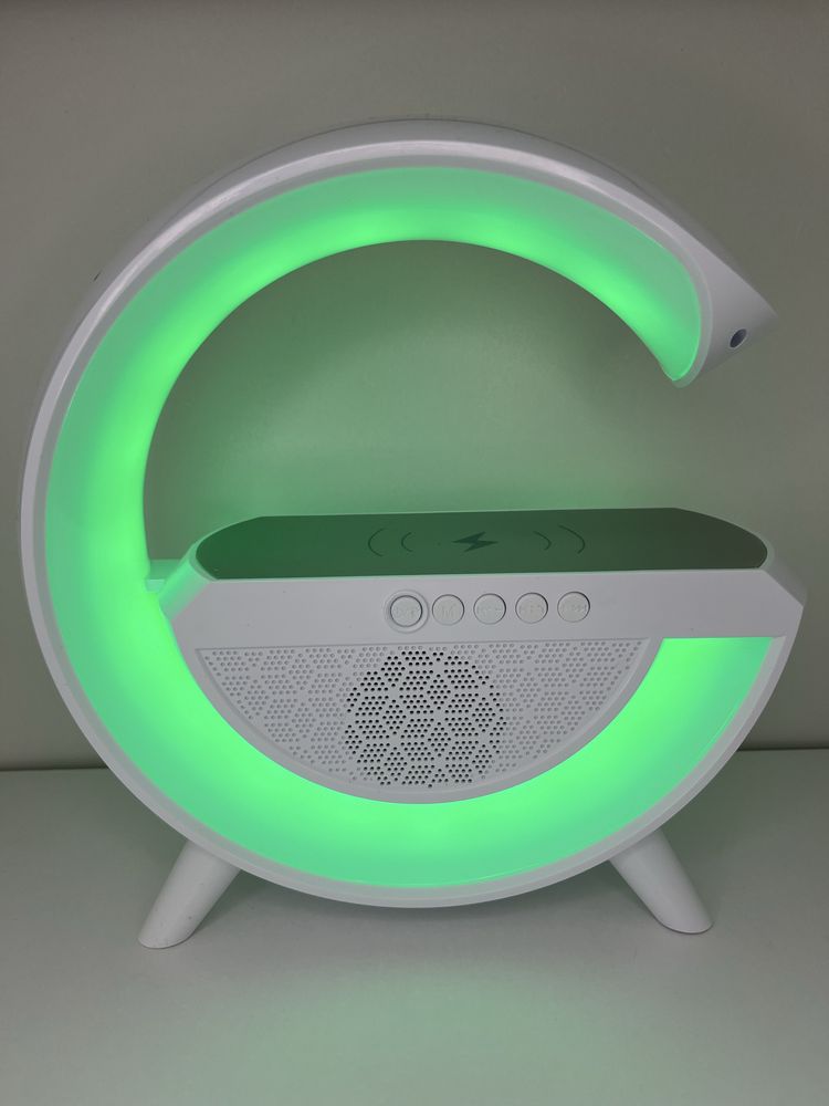 Gtosnik Bluetooth z podswietleniem RGB tadowarka indukcyjna lampka LED