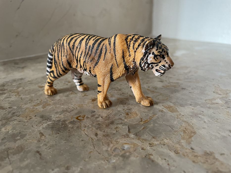 Figuras varias de animais