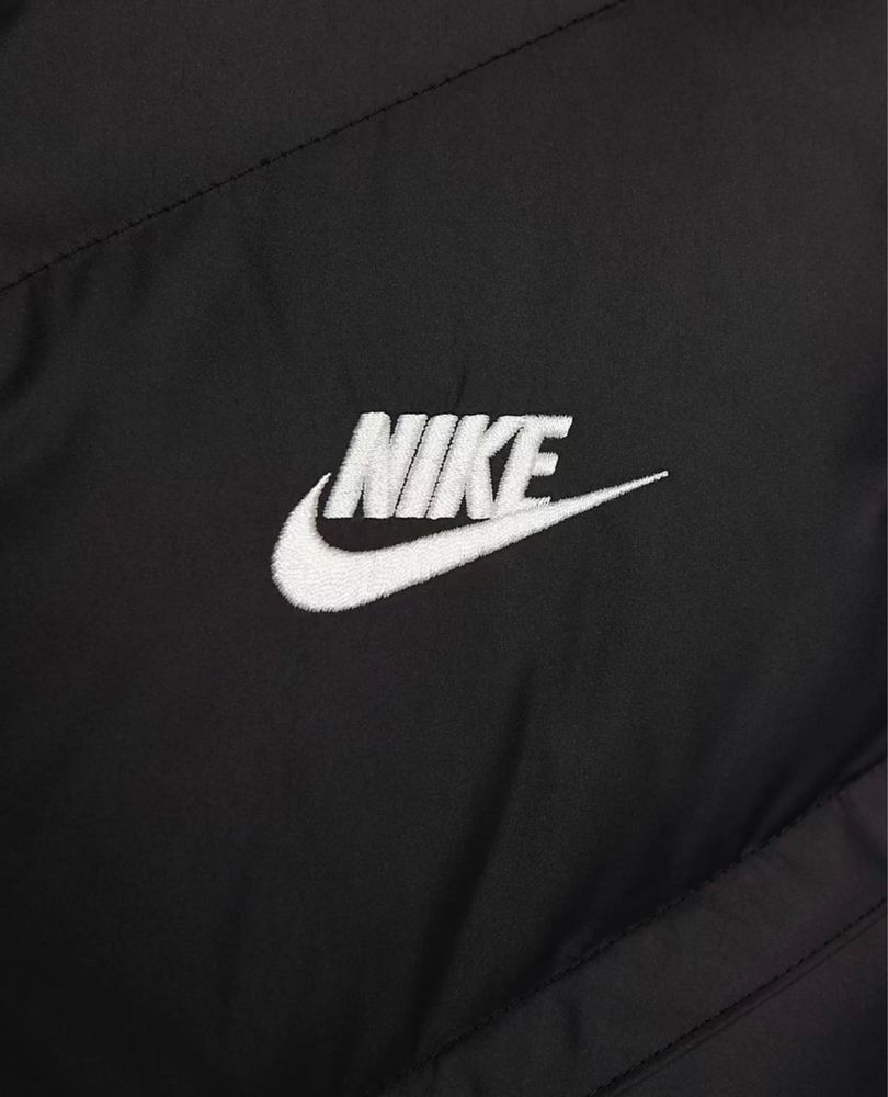 Оригінальна жилетка Nike Storm-Fit Primaloft