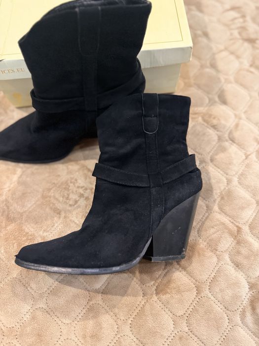 Стильні - модні  козаки