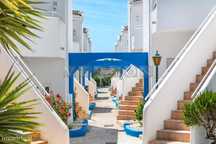 Algarve, Carvoeiro, apartamento T2  com piscina comum e estacionamento