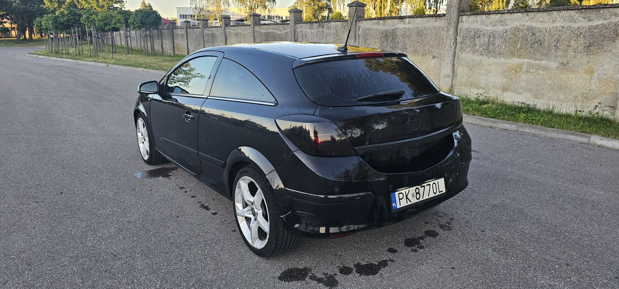 Opel Astra GTC 1.9 CDTI 150KM