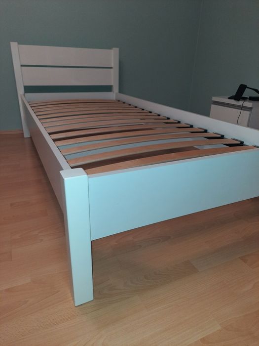 Łóżko białe + materac 90x200