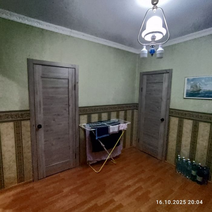 Здам кімнату дівчині/молодій жінці (можна з котиком) на Троєщині.