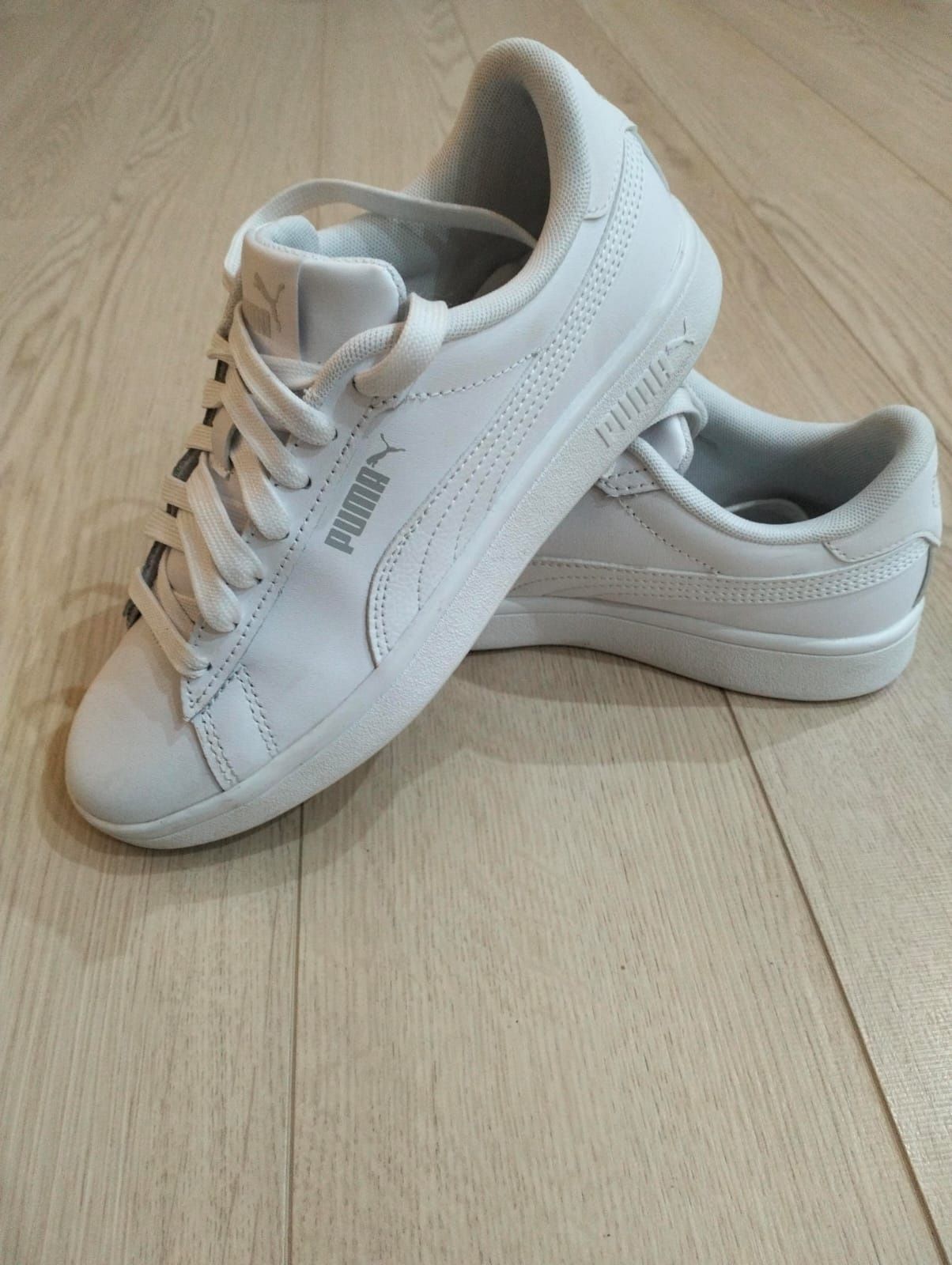 Jak nowe damskie sneakersy skórzane rozmiar 35,5