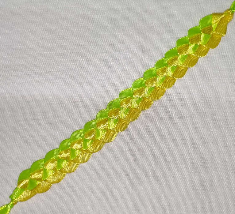 Bransoletka z satynowych wstążek Handmade