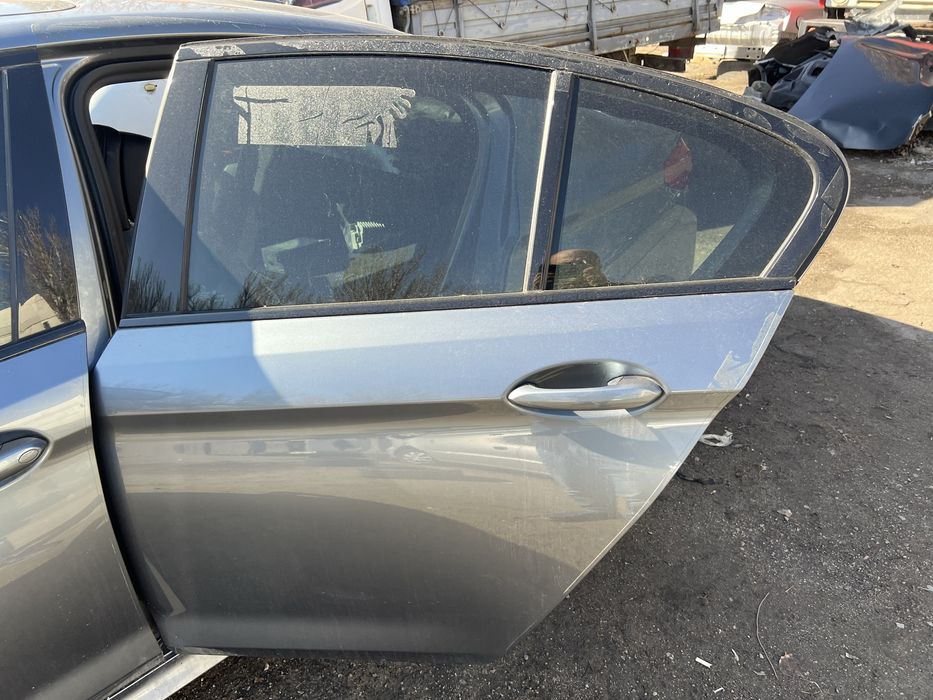 Двері g30 BMW 540i 530e  колір c2y