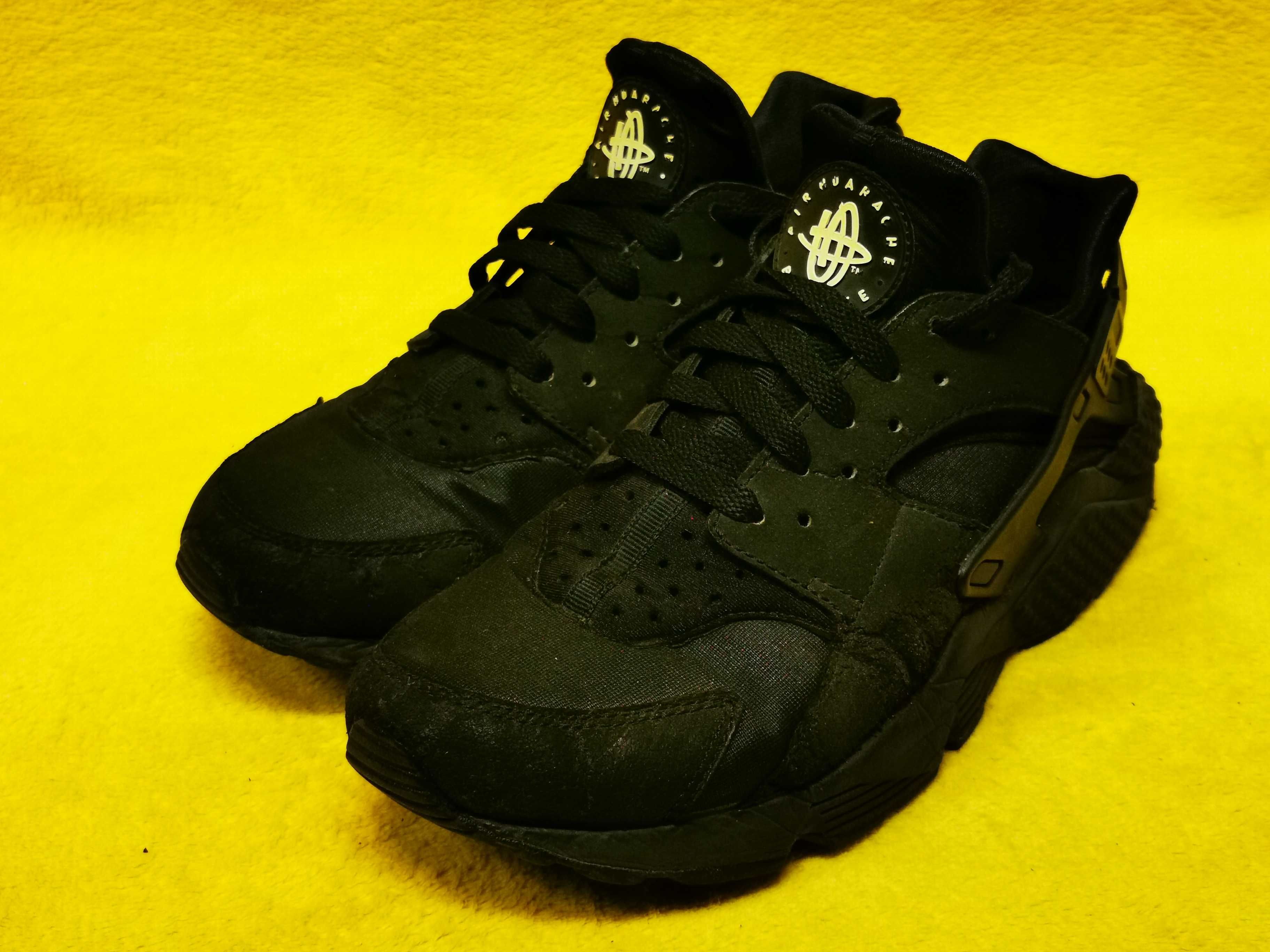 NIKE Air Huarache r.42.5