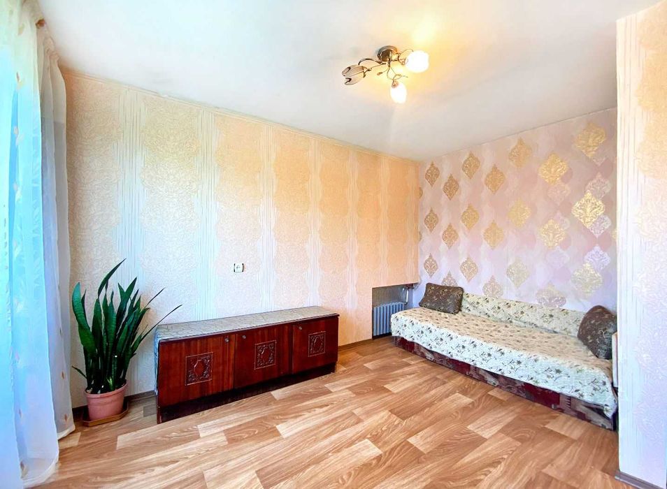 1 кім в багатоповерхівці 12 КВАРТАЛ (698396)