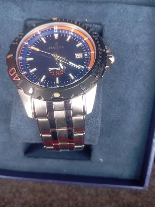relógio Festina Diver 200 metros.