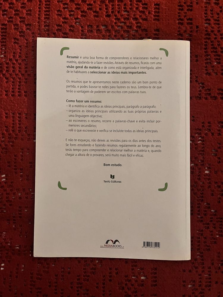 Livro de Apoio de Inglês - 8.º Ano
