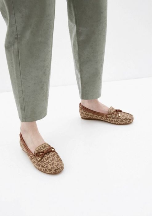 Мокасины лоферы michael kors лого коричневые