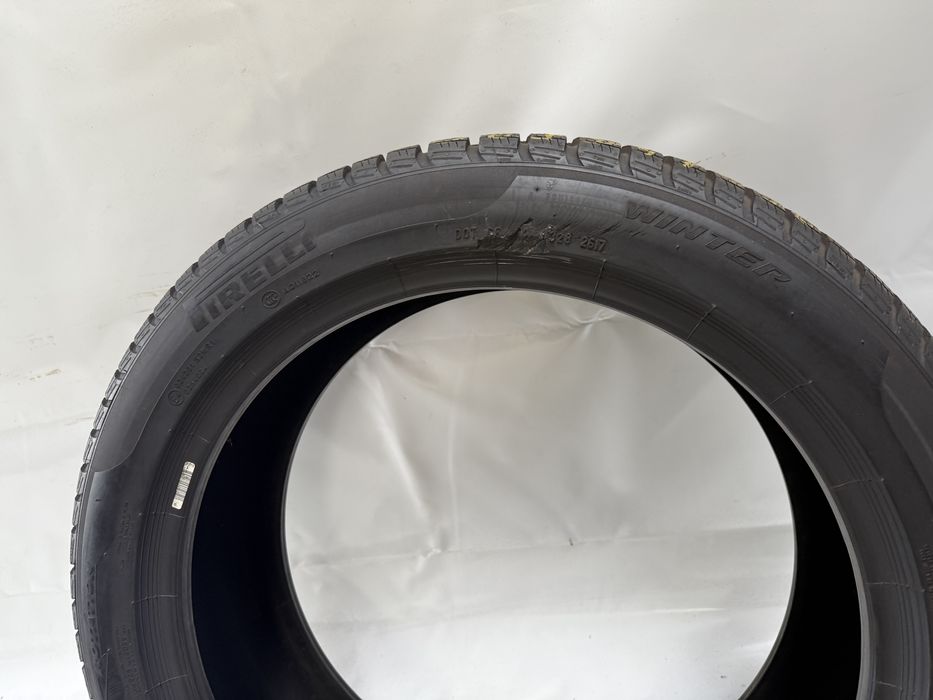 255/45/20 Pirelli Sottozero Winter 3 Run-Flat 105V
