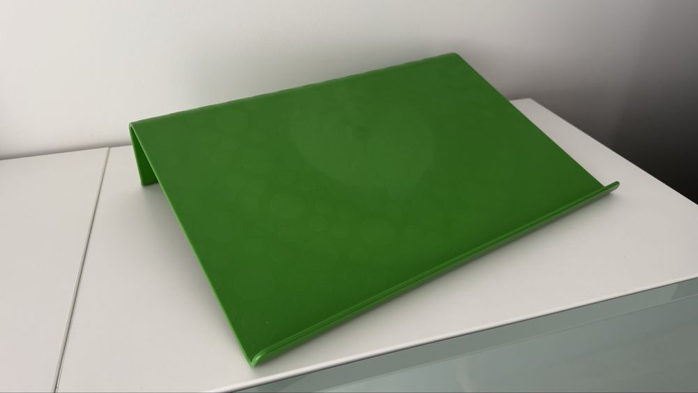 Suporte para computador verde IKEA