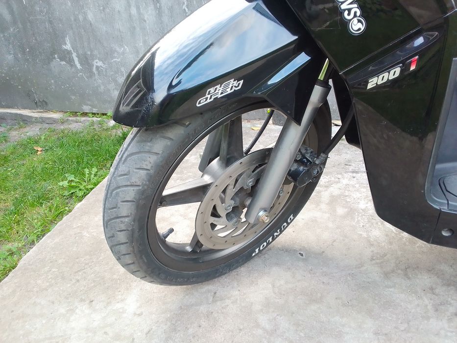 Продам скутер KUMCO 125 інжектор