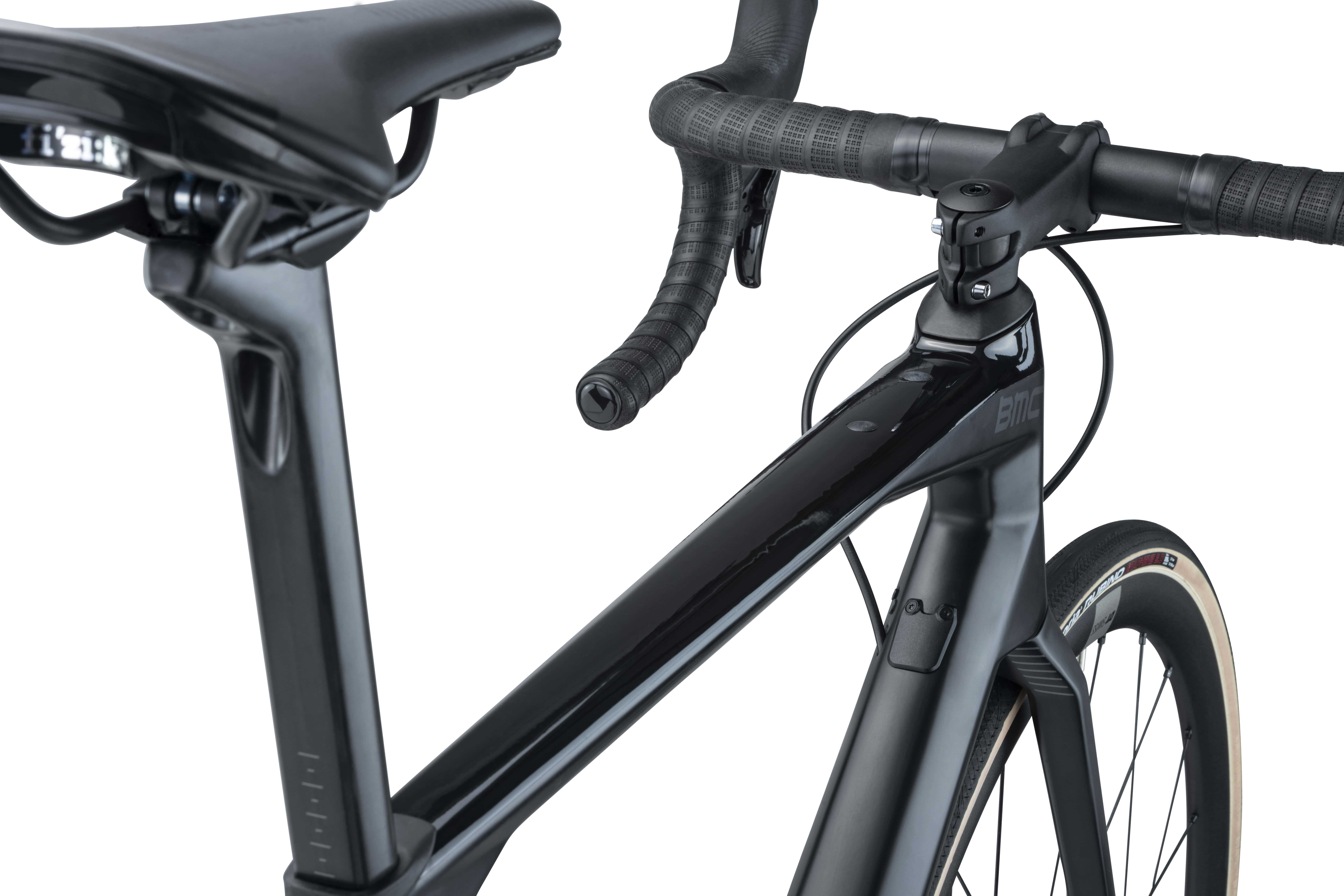 Nowy BMC Roadmachine TWO Force AXS