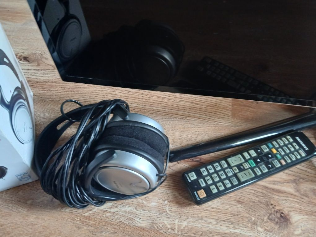 Telewizor Samsung HDMI 40 cali +dekoder +słuchawki