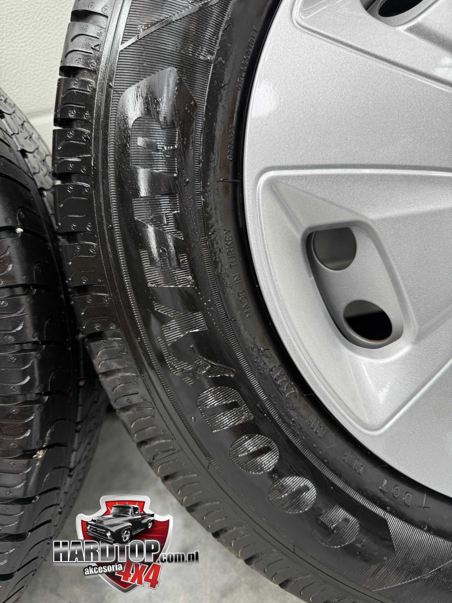 Koła Ford Transit Custom Felgi Opony GoodYear Efficient 215/65R15
