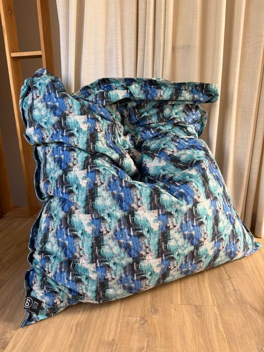 Pufa XXL SanchoBag, granatowo-niebieska, wygodna i praktyczna