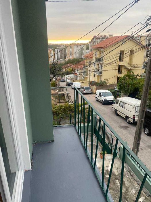 Arrendo T2 Junto à Av Elísio de Moura