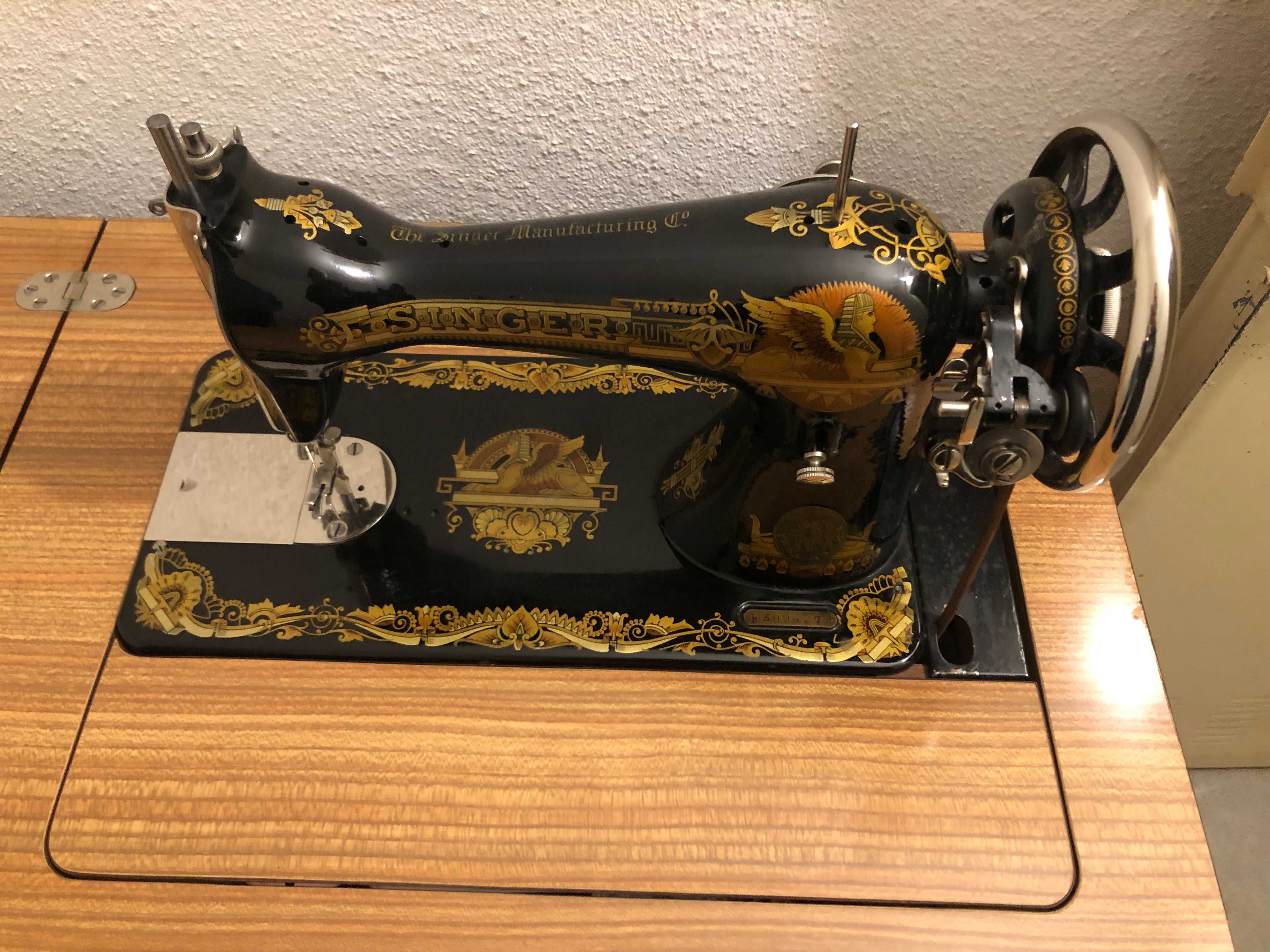 Máquina costura Singer antiga