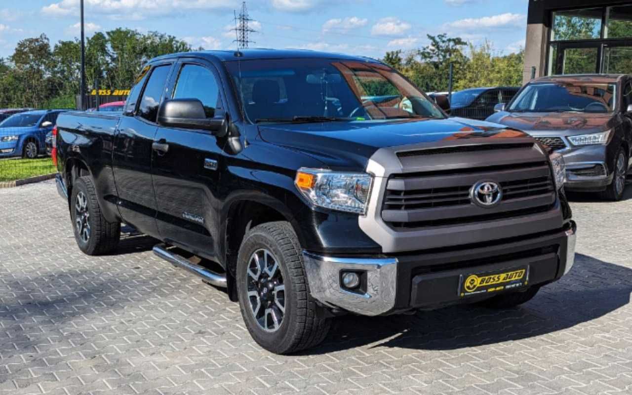 Toyota Tundra 2015