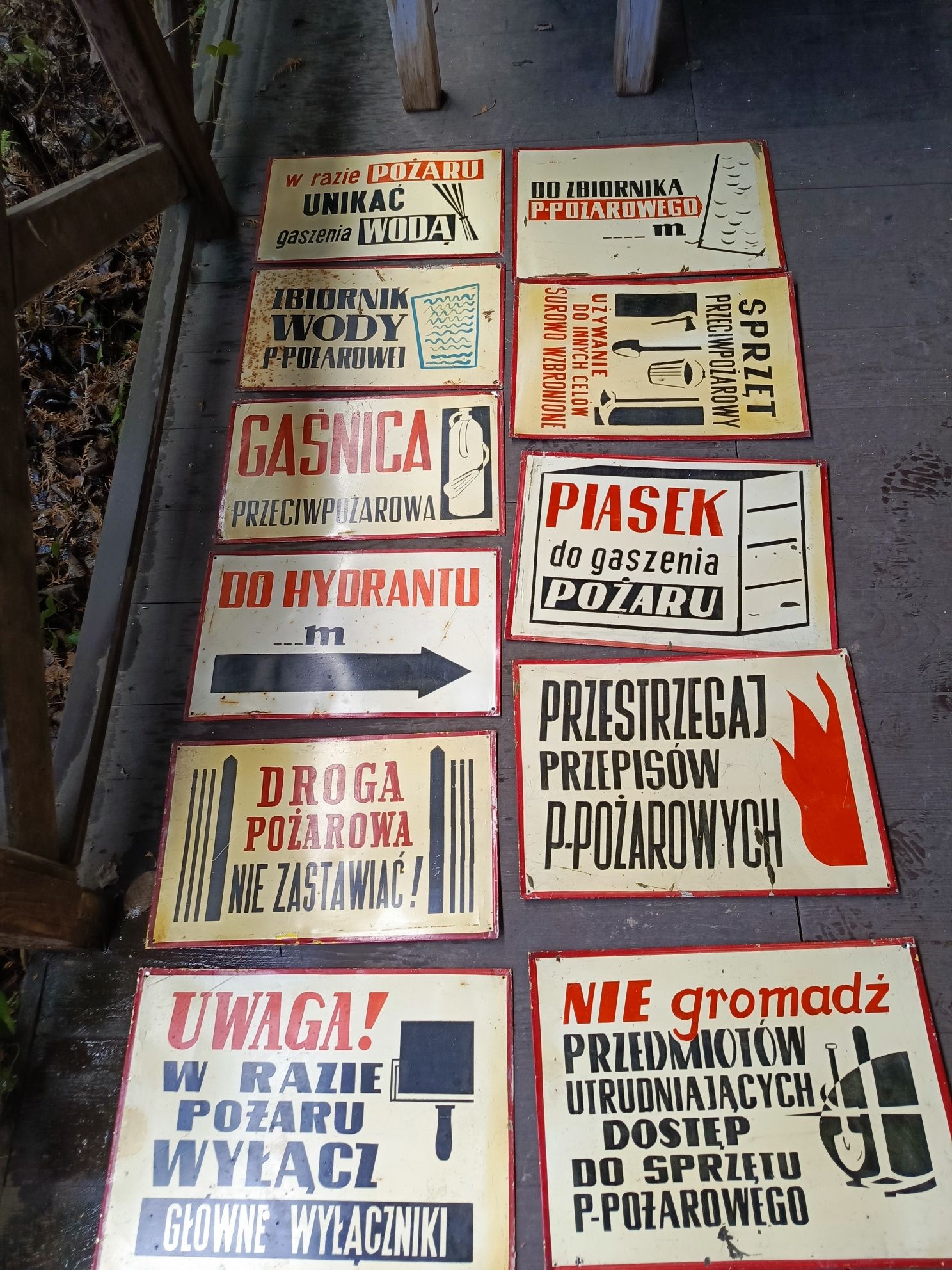 Stare metalowe tablice PRL