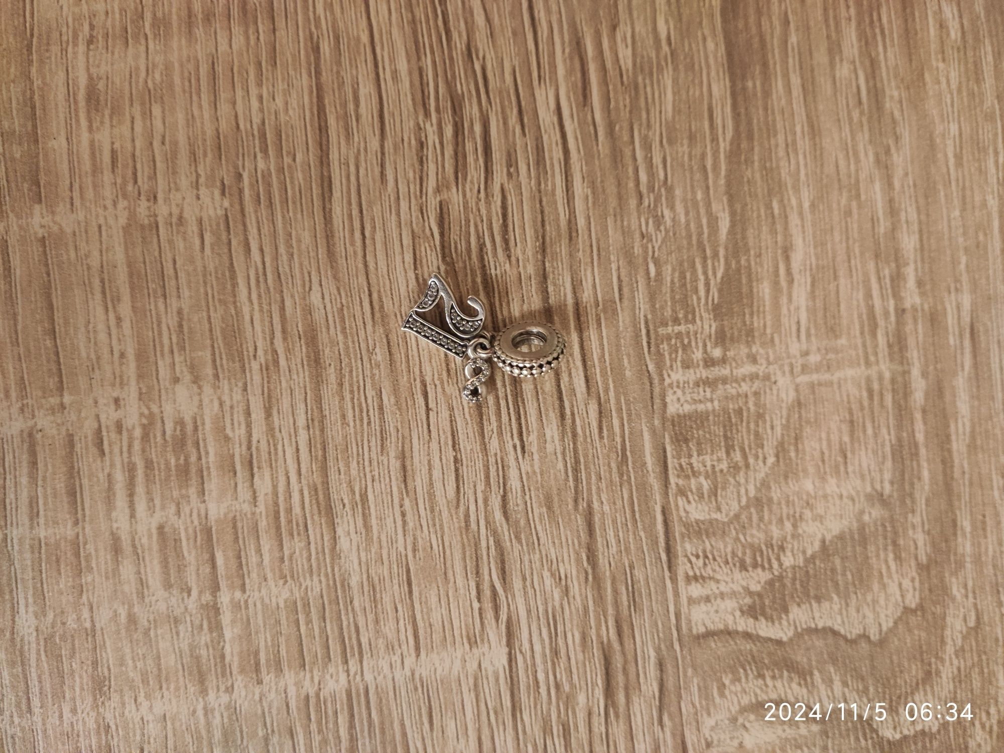 Charms Pandora na 21 urodziny