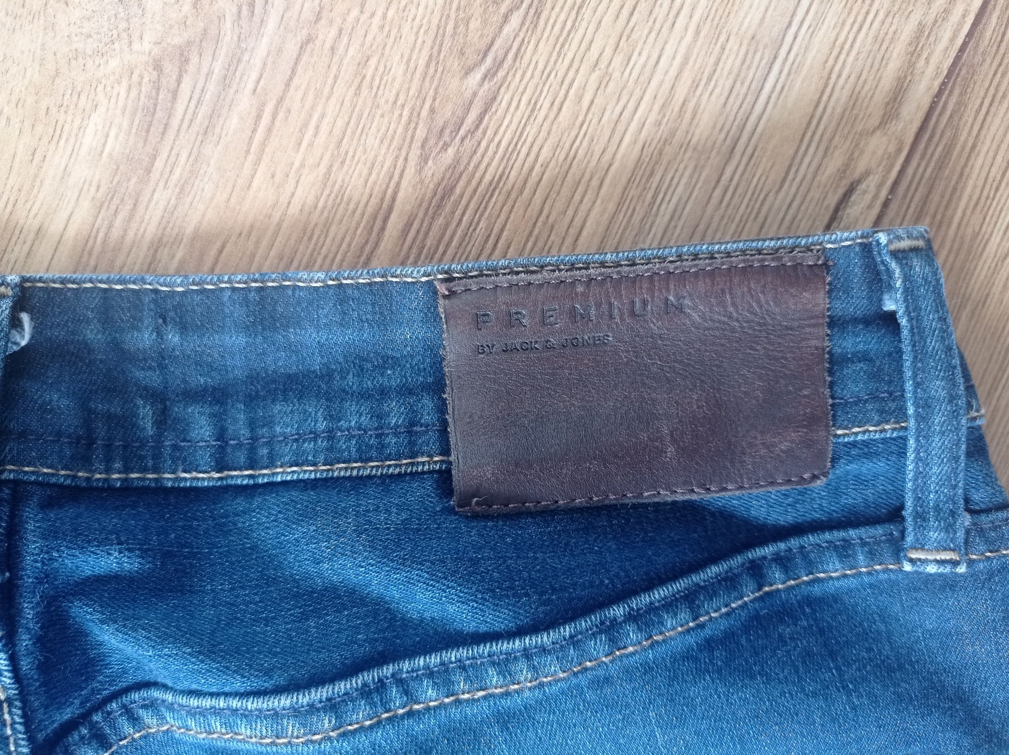 Spodnie męskie Jack & Jones. L32/W32., stan idealny