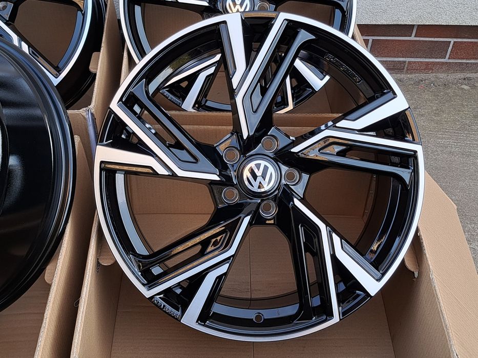 ALUFELGI NOWE VW 17 5x112 T-Roc Passat Golf Jetta Scirocco RS5