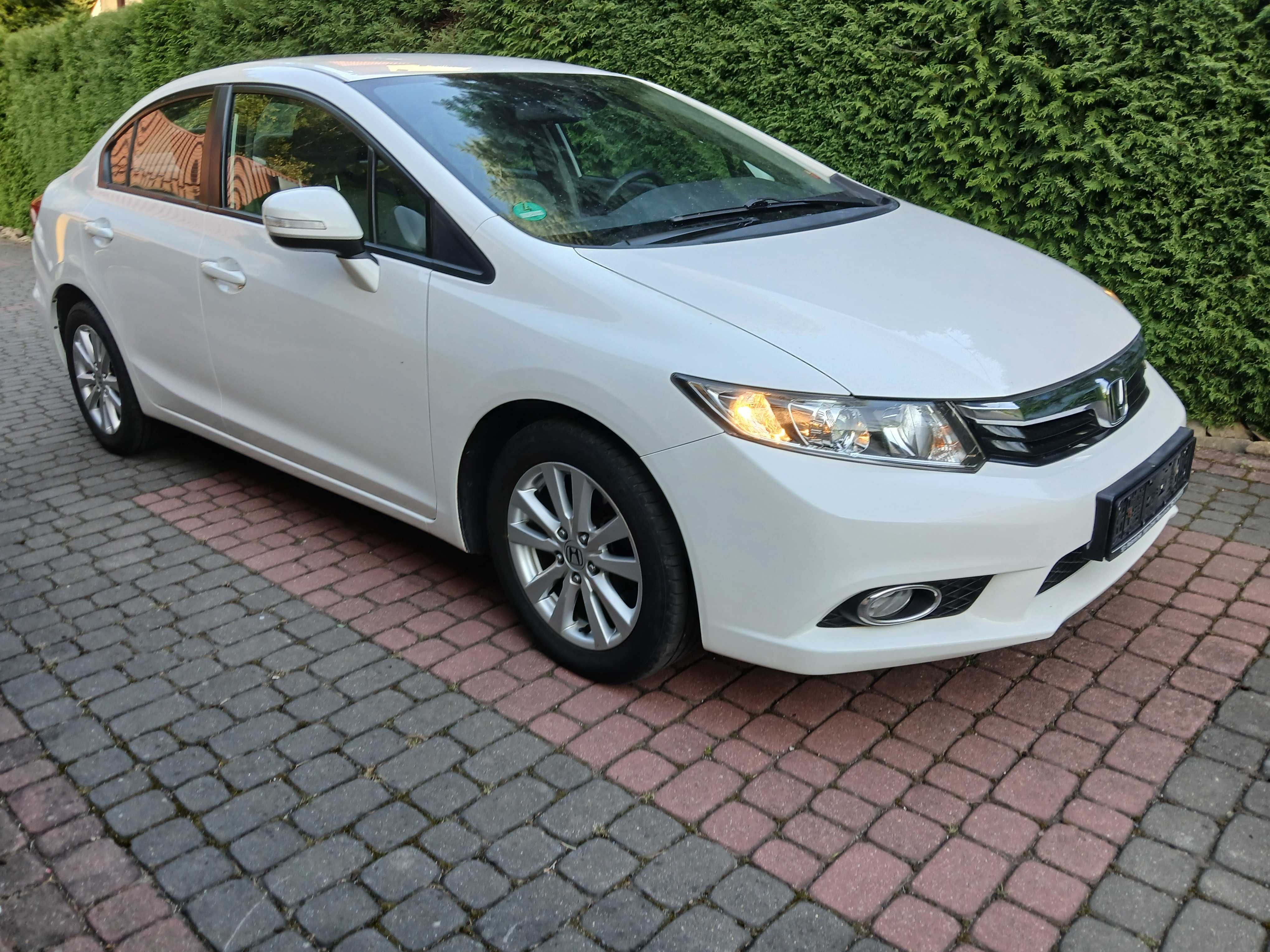 Civic sedan 1.8ben,Klimatronic,Servisowana