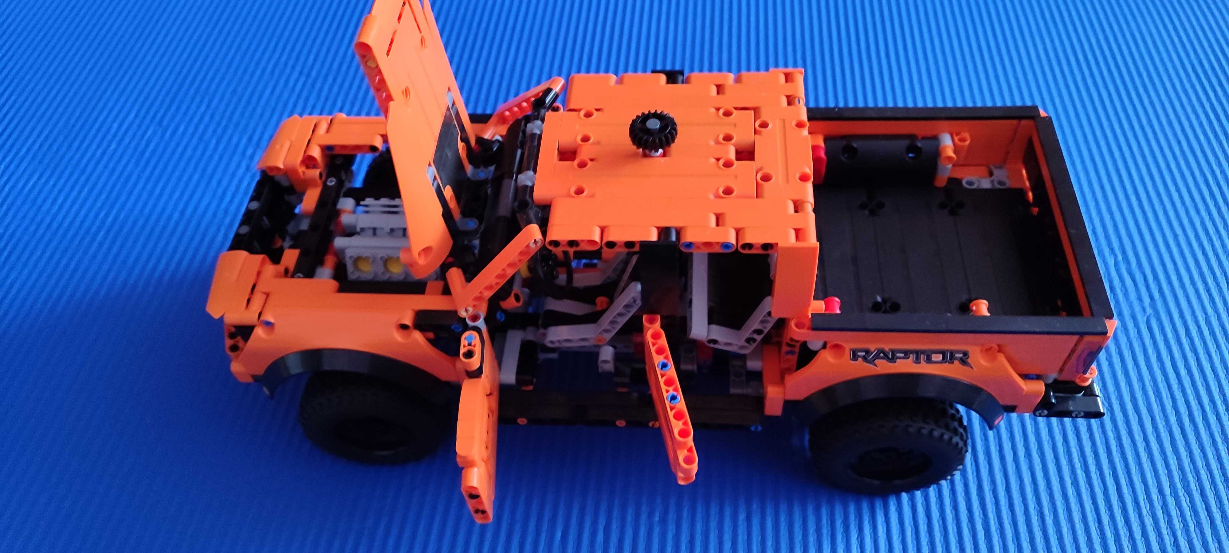 Конструктор 42126 Ford Raptor F-150