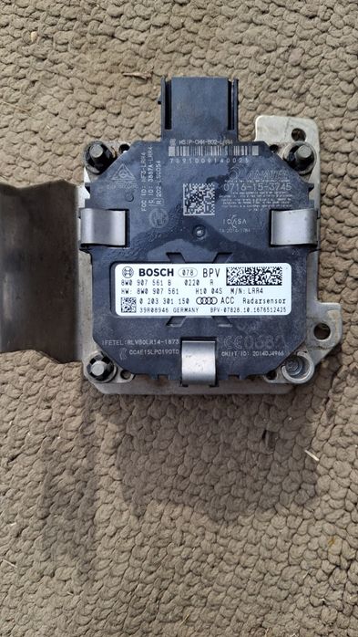 Radar,sensor  distronic ACC Audi A4 b9