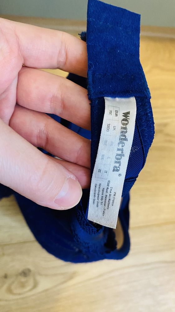 Biustonosz Wonderbra 70E