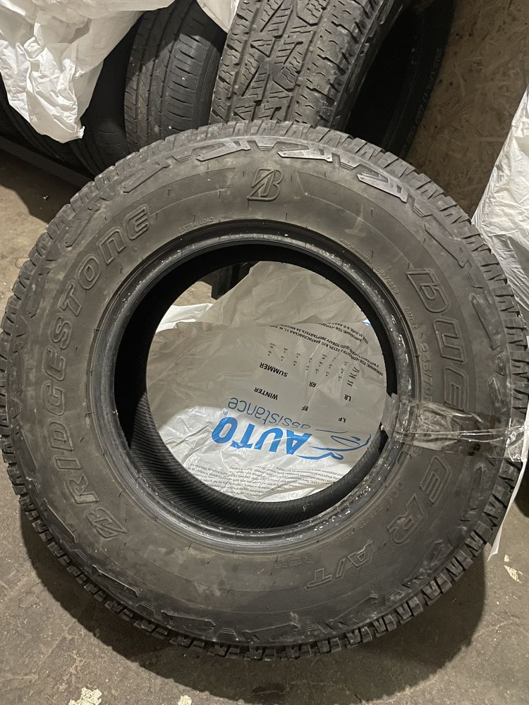 Шини BRIDGESTONE Dueler A/T 245/70 R16