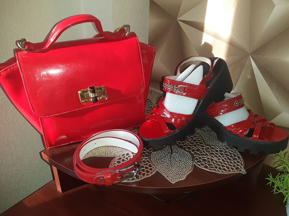 Продам Божоножки кожанные