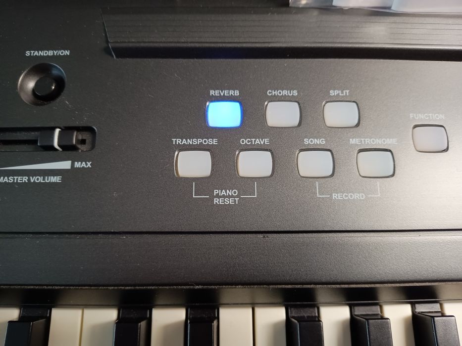 Pianino cyfrowe z torba jak nowe