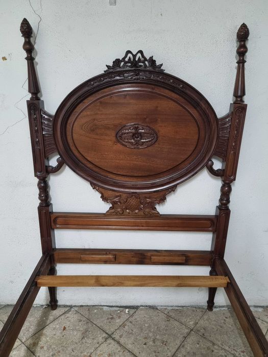 Cama Estilo Luis XIV