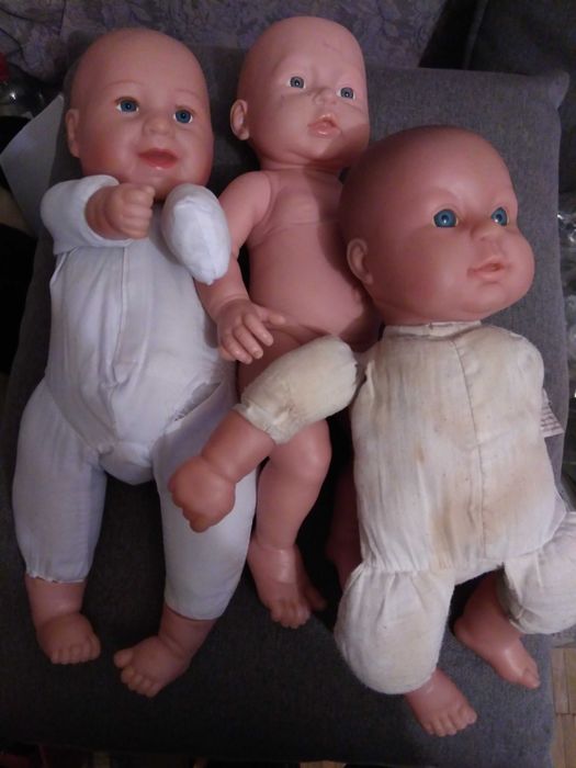 лялька пупс на деталі під ремонт