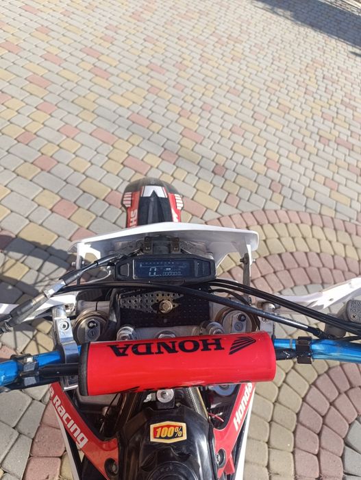 Продам мотоцикл Honda CRF 450  2008
