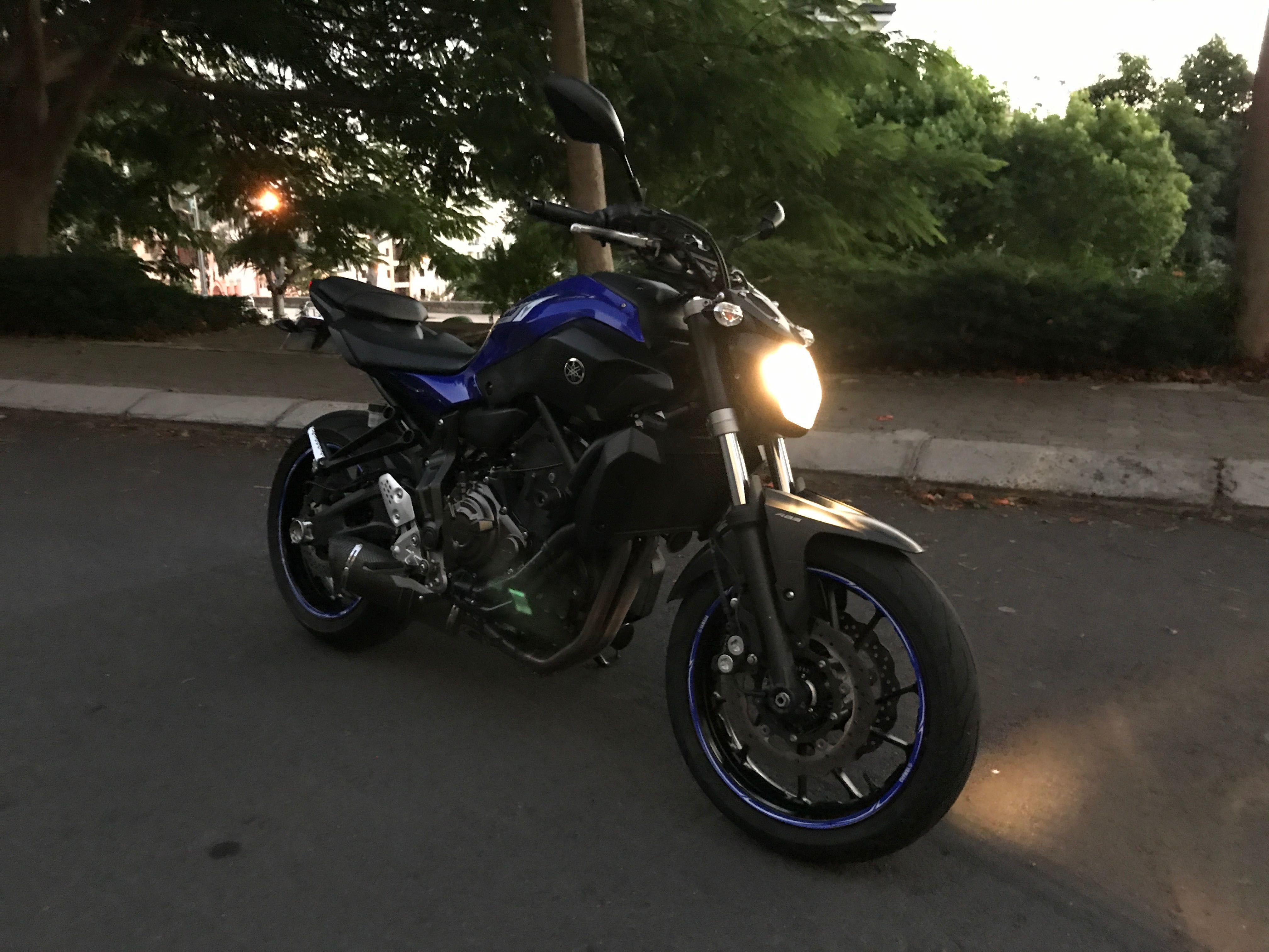 Yamaha MT 07  Azul