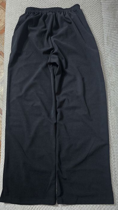 Spodnie z szerokimi nogawkami