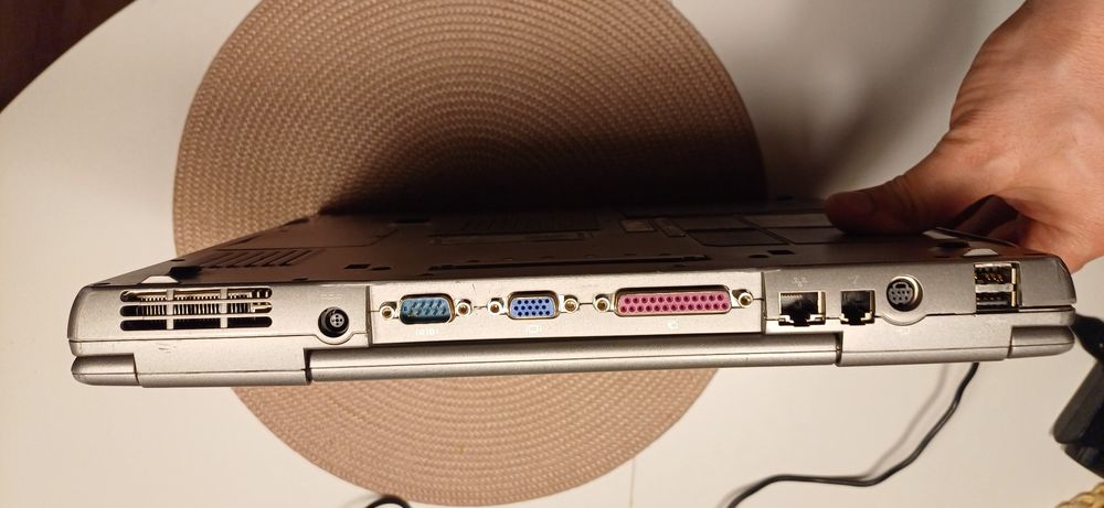 Laptop Dell niesprawny