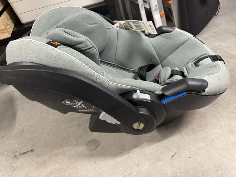Cadeira de bebe marca Besafe modelo iZi Go Modular X1 i-Size + ISOFiX