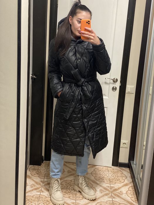 Пальто тепле стьобане з поясом еврозима чорне куртка з капюшоном