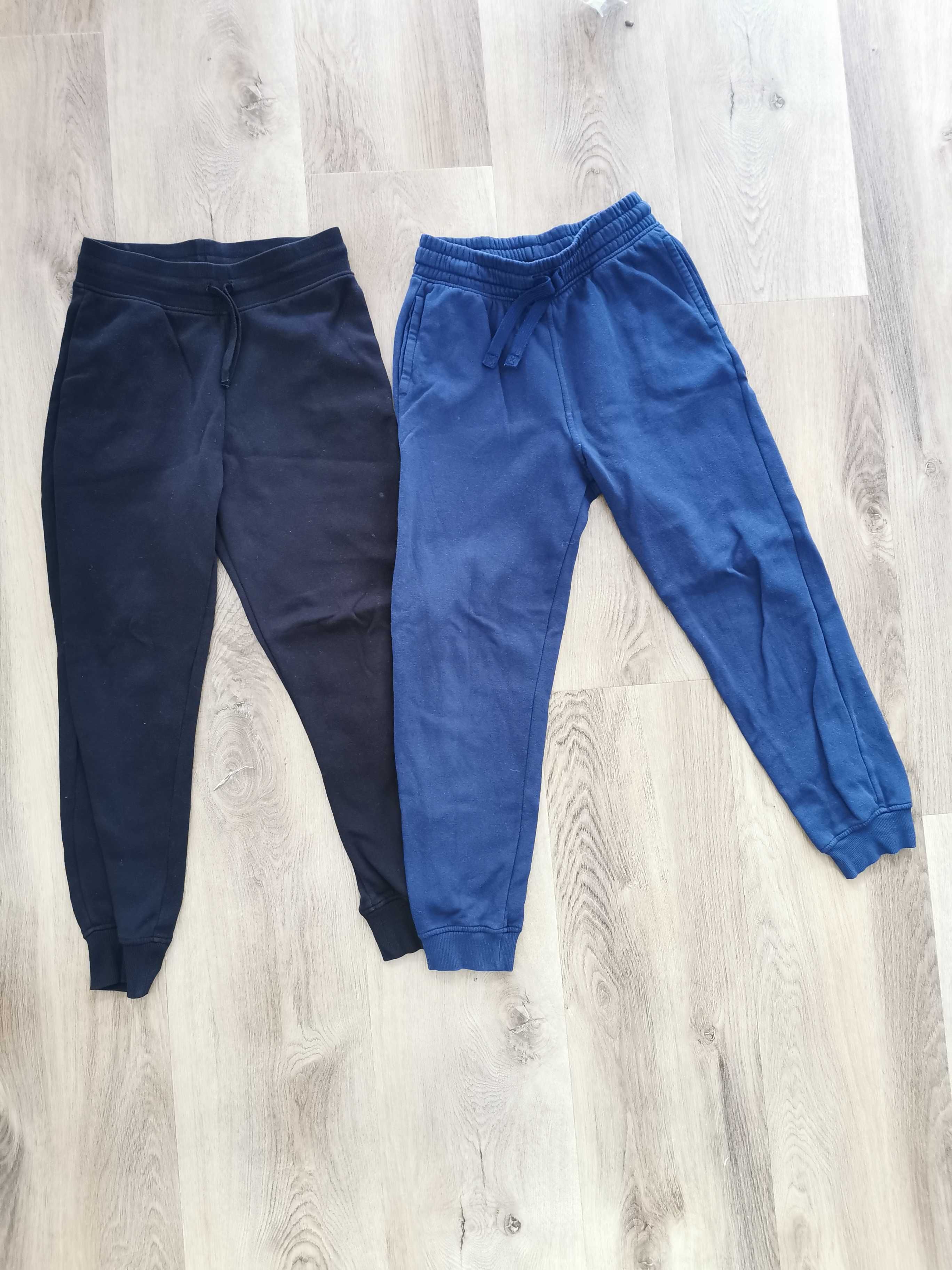 HM 152, Joggery z bawelnianej dzianiny dresowej x 4